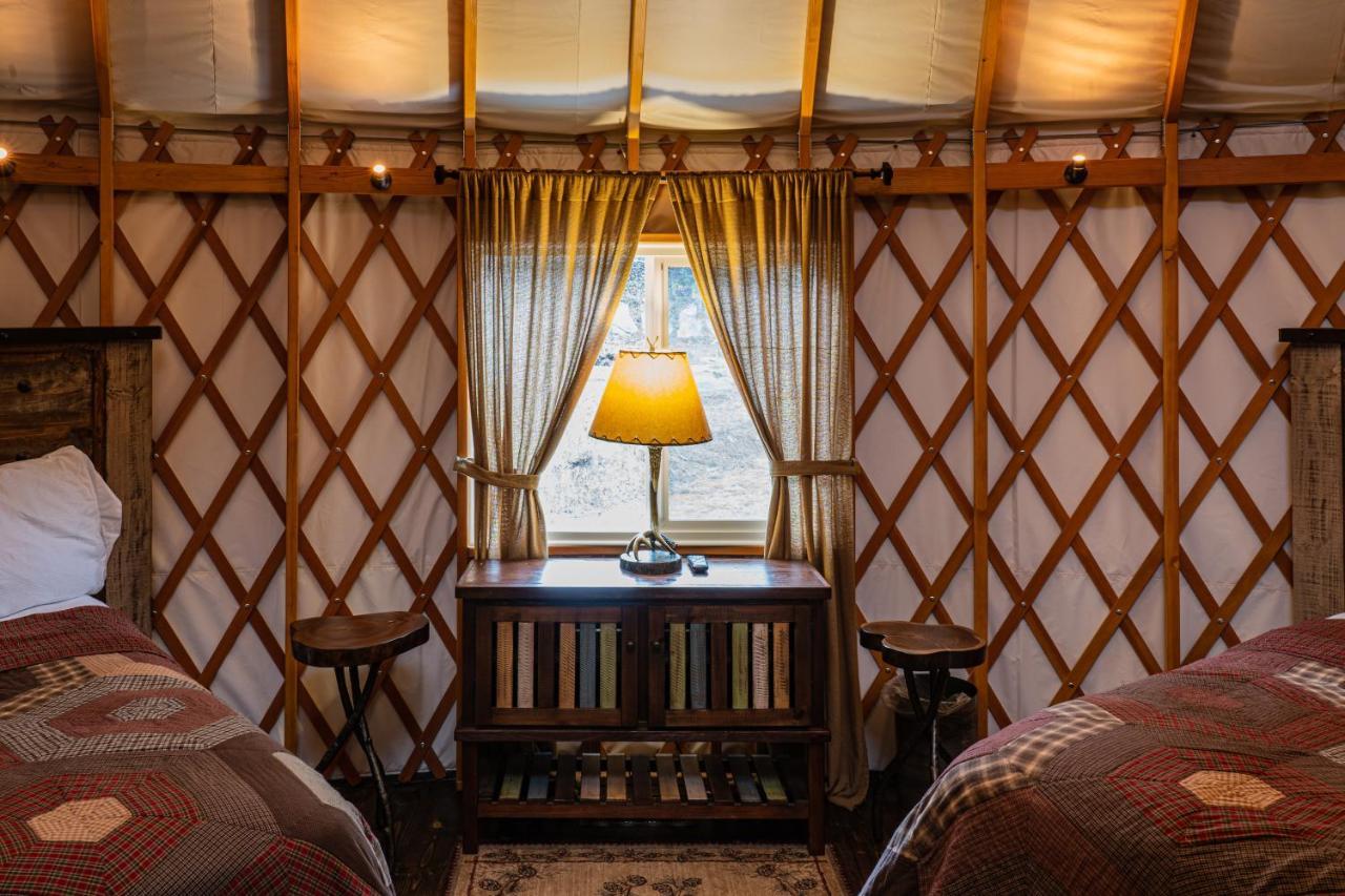 Tranquil Haven Luxy Yurt - Creekside Glamping With Private Hot Tub Villa Topton Екстериор снимка